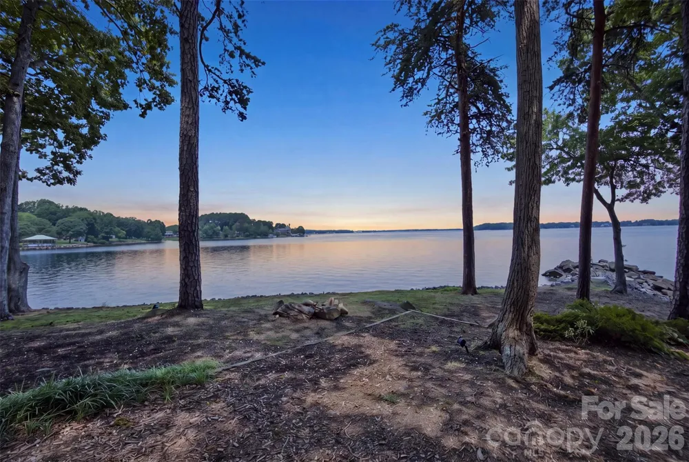 8247 Luckey Point Road Denver, NC 28037