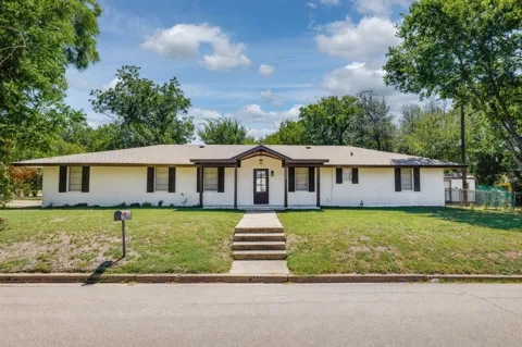 3000 Old Robinson Road