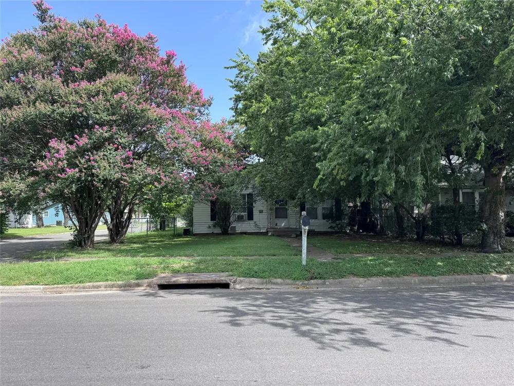 3300 Harrison Street Bellmead, TX 76705