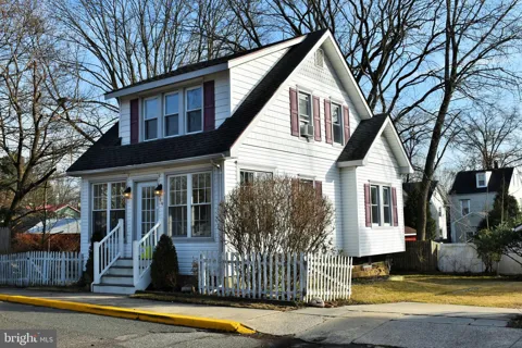 19 SNOWDEN AVENUE