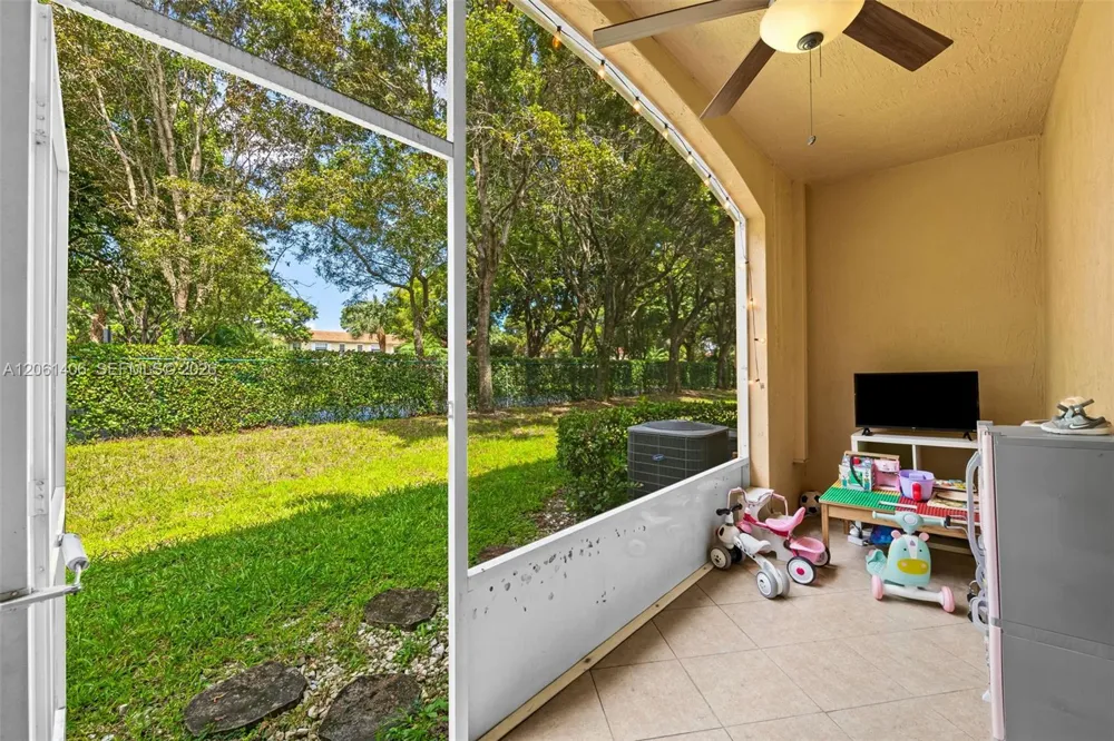 5577 Monte Carlo Pl Margate, FL 33068