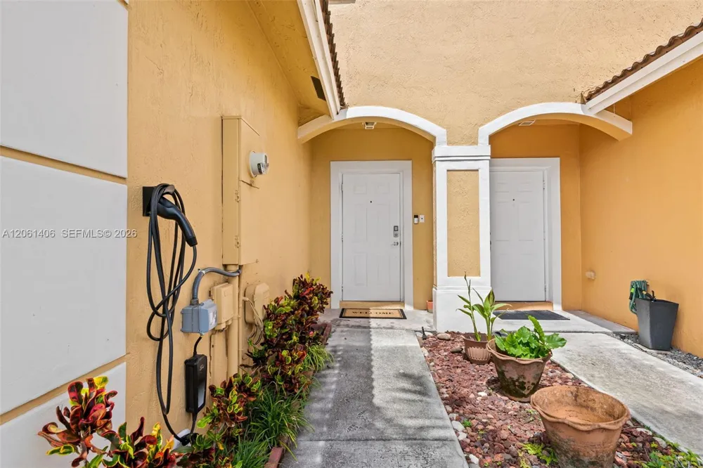 5577 Monte Carlo Pl Margate, FL 33068