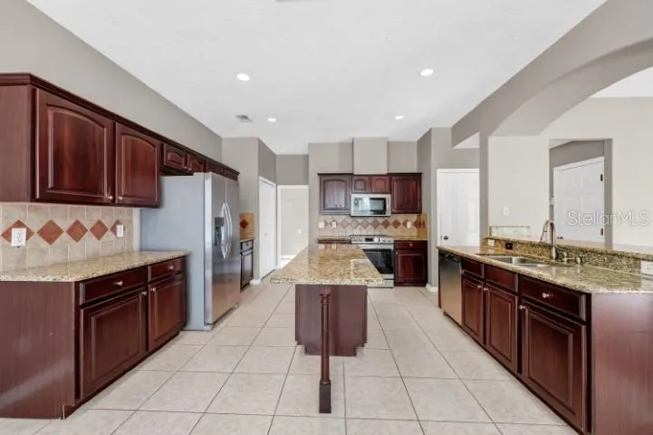 1889 POMEGRANATE COURT Ocoee, FL 34761