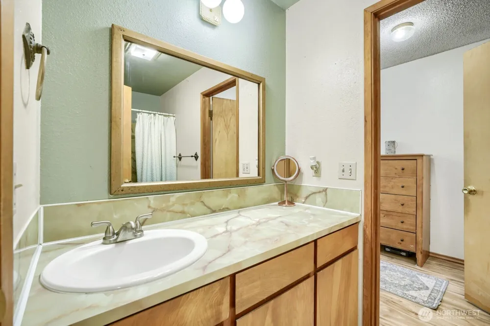 29311 33rd Avenue S Auburn, WA 98001