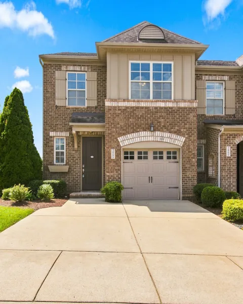 2065 Newark Ln