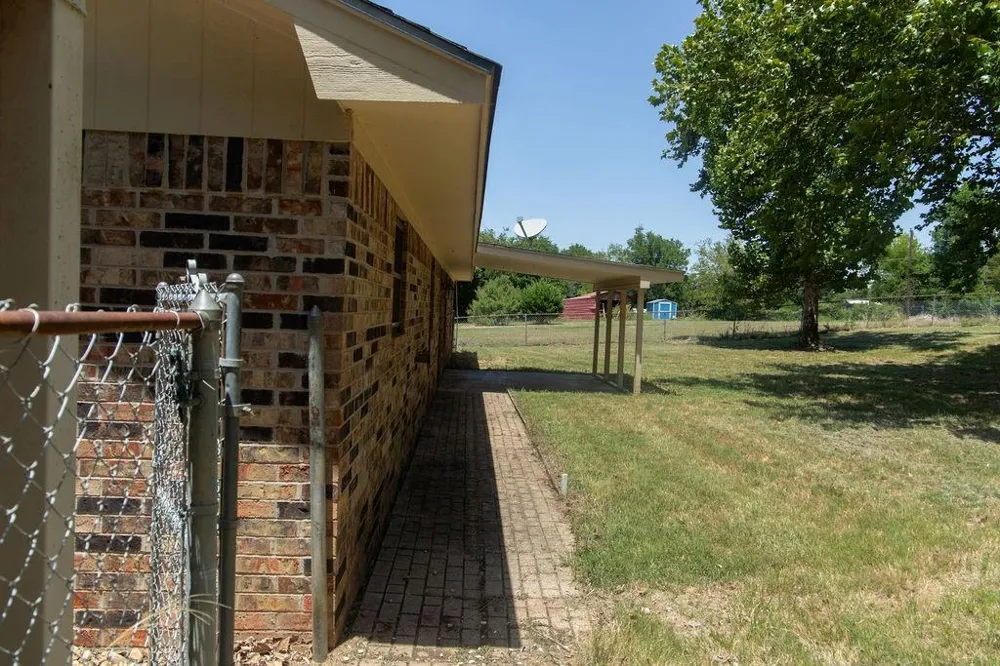 828 Armadillo Drive Lorena, TX 76655