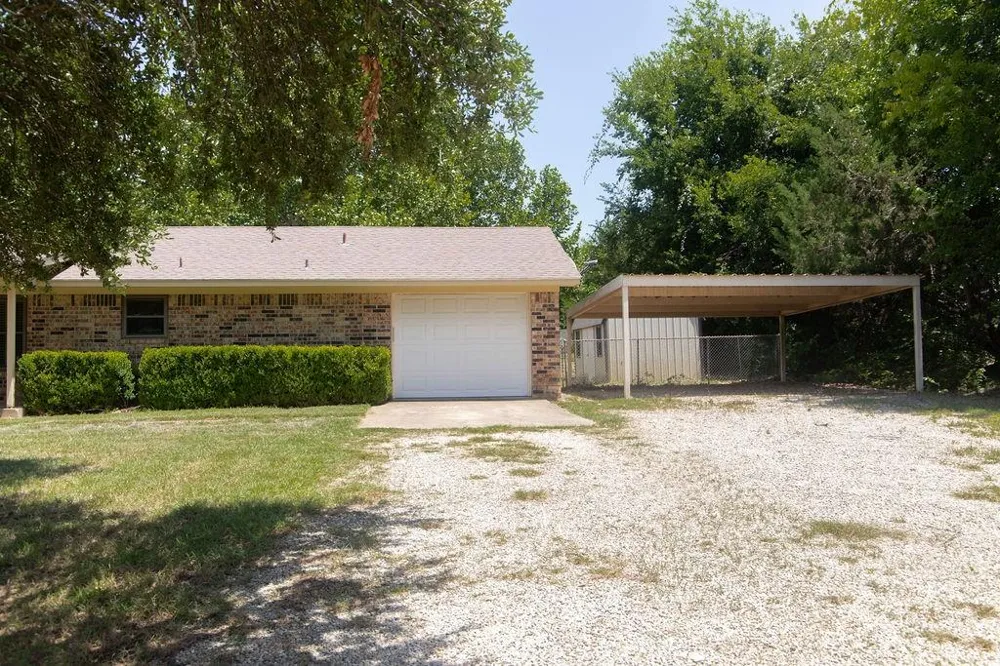 828 Armadillo Drive Lorena, TX 76655