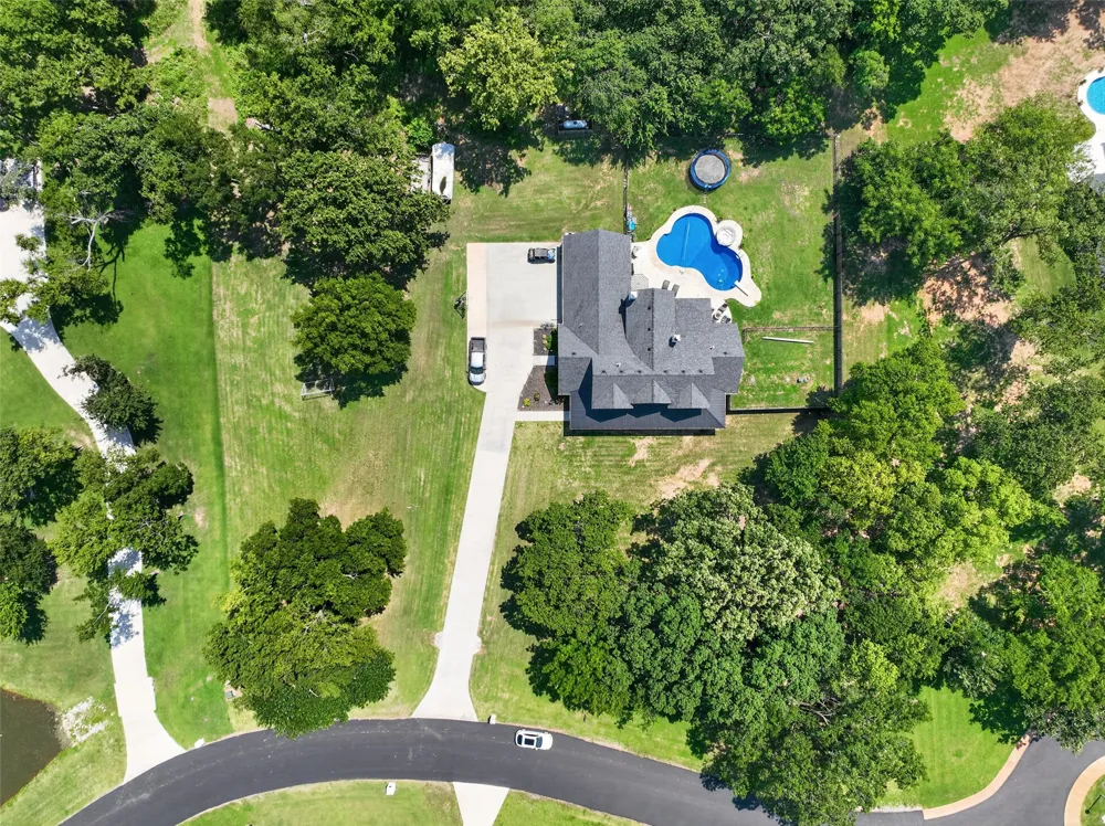 900 4389 LANE Pryor, OK 74361