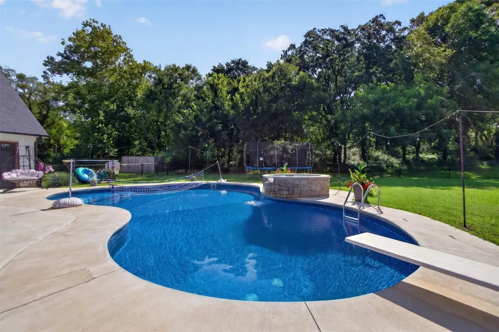 900 4389 LANE Pryor, OK 74361