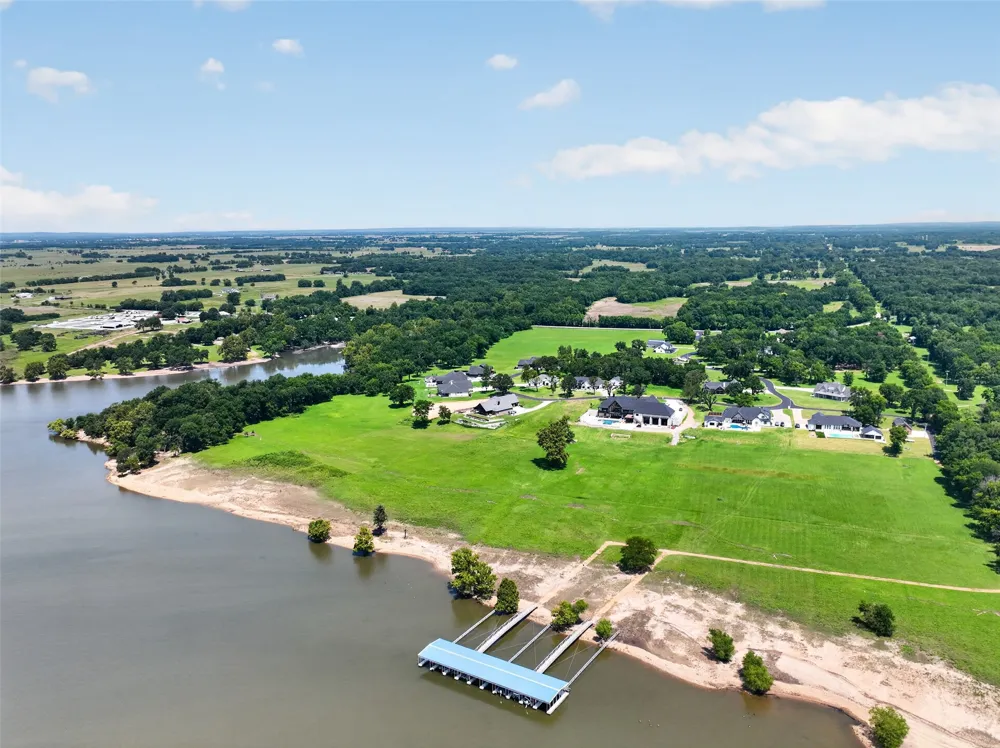 900 4389 LANE Pryor, OK 74361