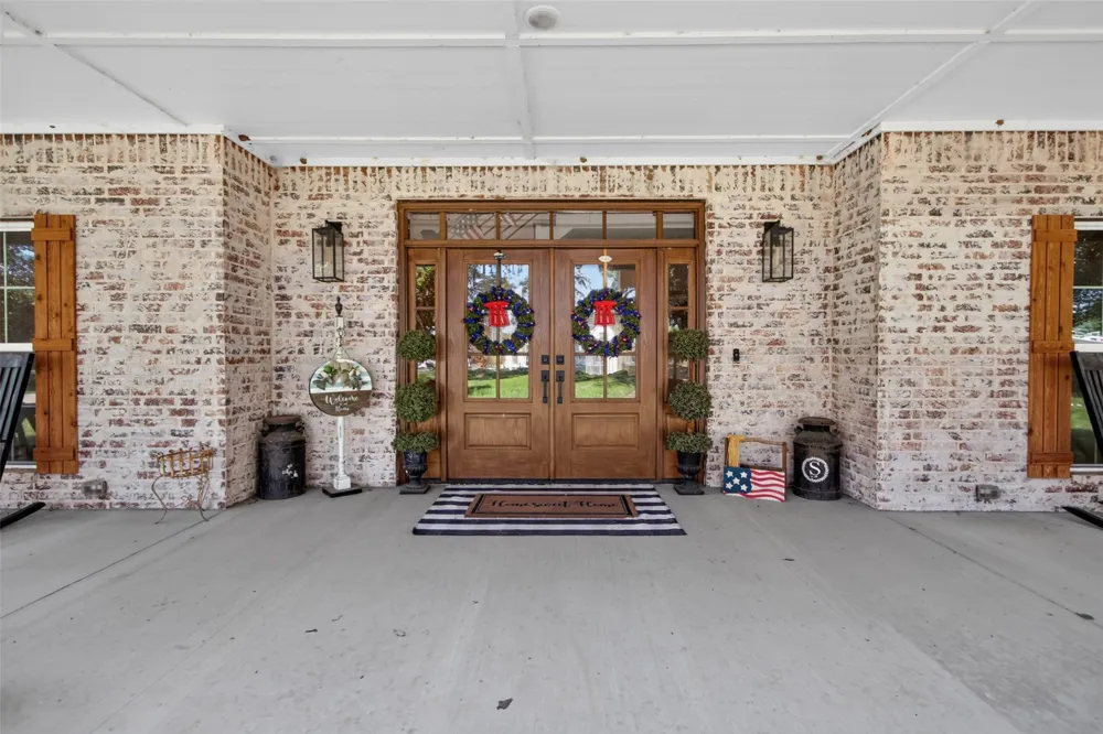 900 4389 LANE Pryor, OK 74361