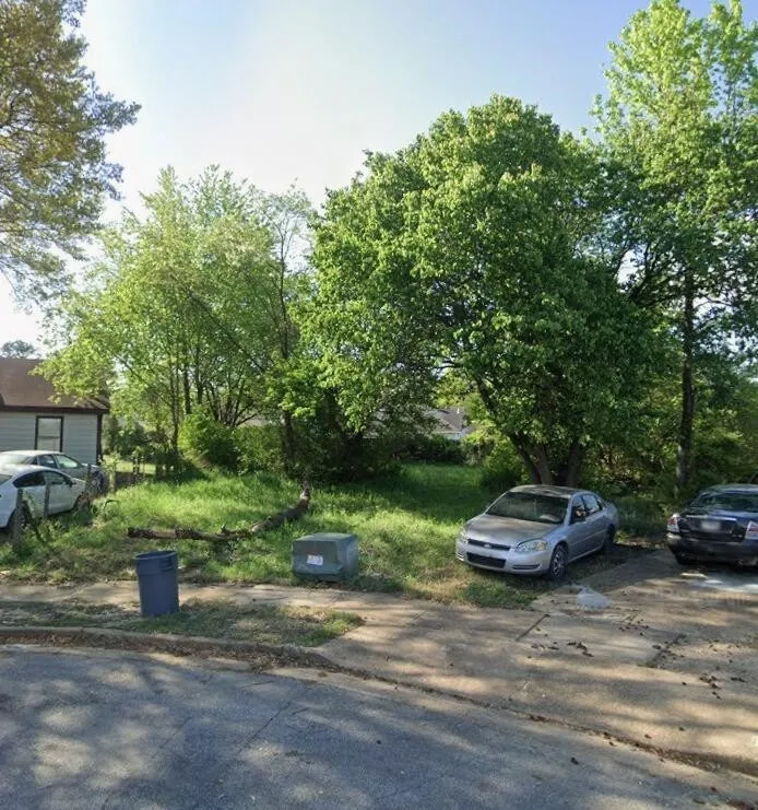 0 ARNOLD CV Memphis, TN 38118