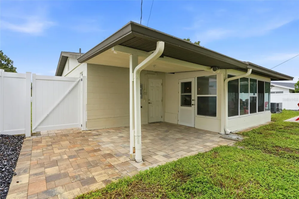 11500 70TH TERRACE Seminole, FL 33772