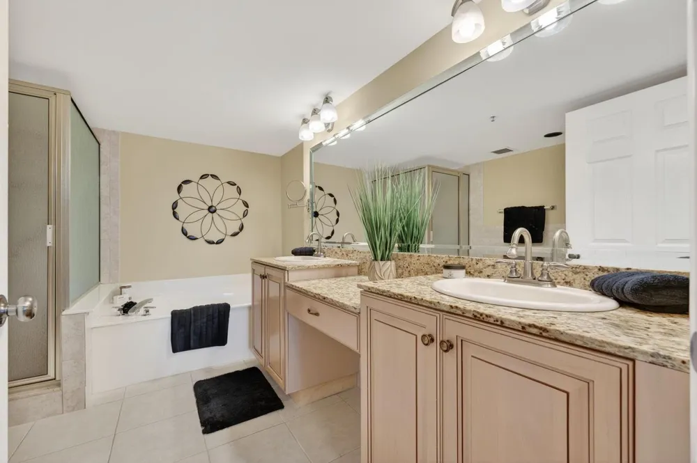 5906 CRYSTAL SHORES DRIVE #404 Boynton Beach, FL 33437