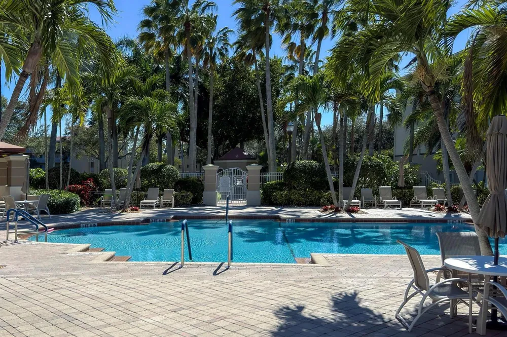 5906 CRYSTAL SHORES DRIVE #404 Boynton Beach, FL 33437