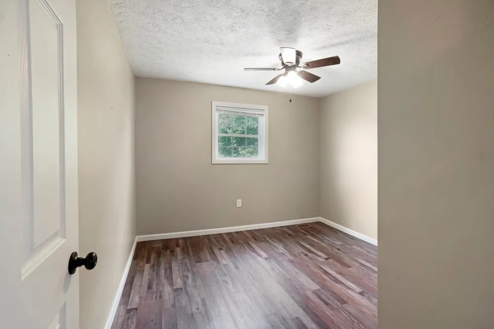 807 Hilltop Dr Greeneville, TN 37745