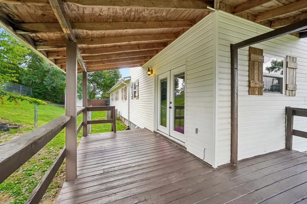 807 Hilltop Dr Greeneville, TN 37745