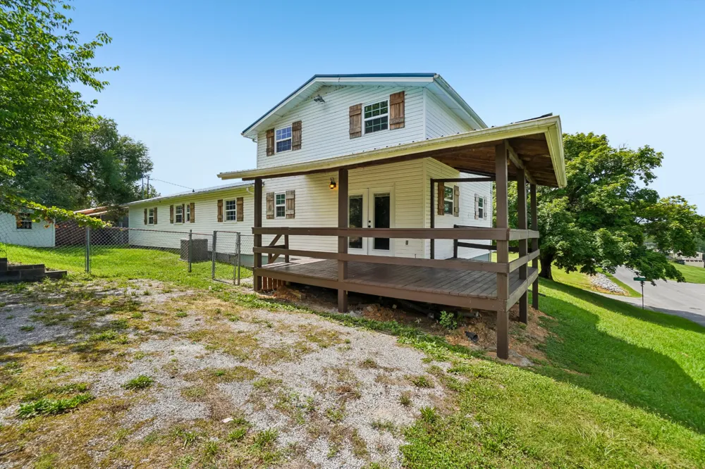 807 Hilltop Dr Greeneville, TN 37745