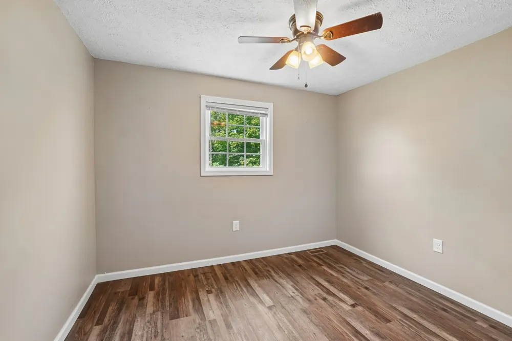 807 Hilltop Dr Greeneville, TN 37745
