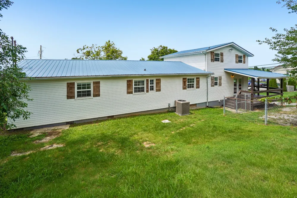 807 Hilltop Dr Greeneville, TN 37745