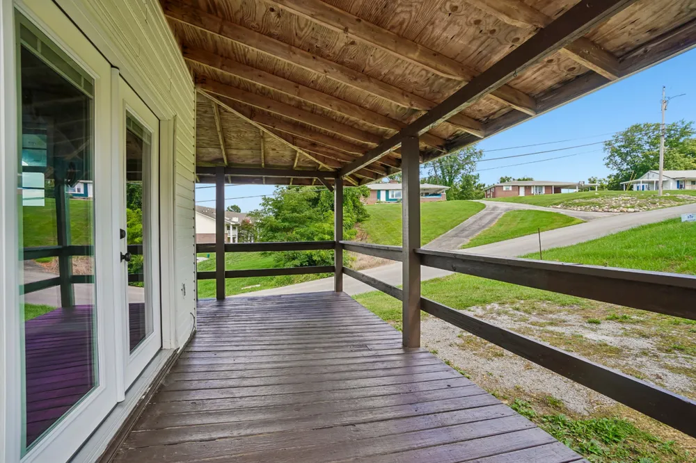 807 Hilltop Dr Greeneville, TN 37745