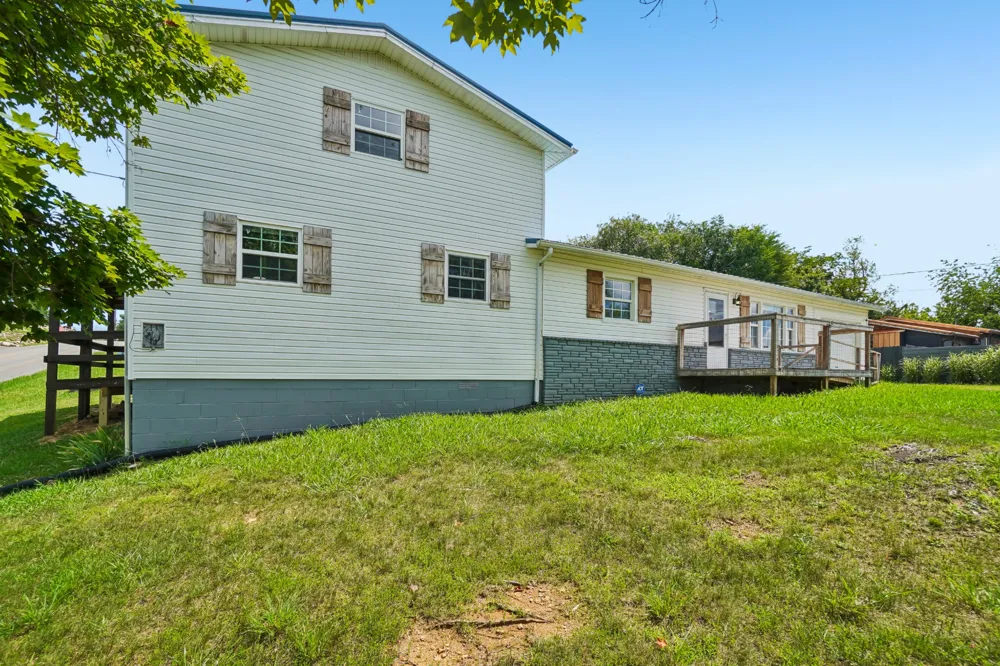 807 Hilltop Dr Greeneville, TN 37745