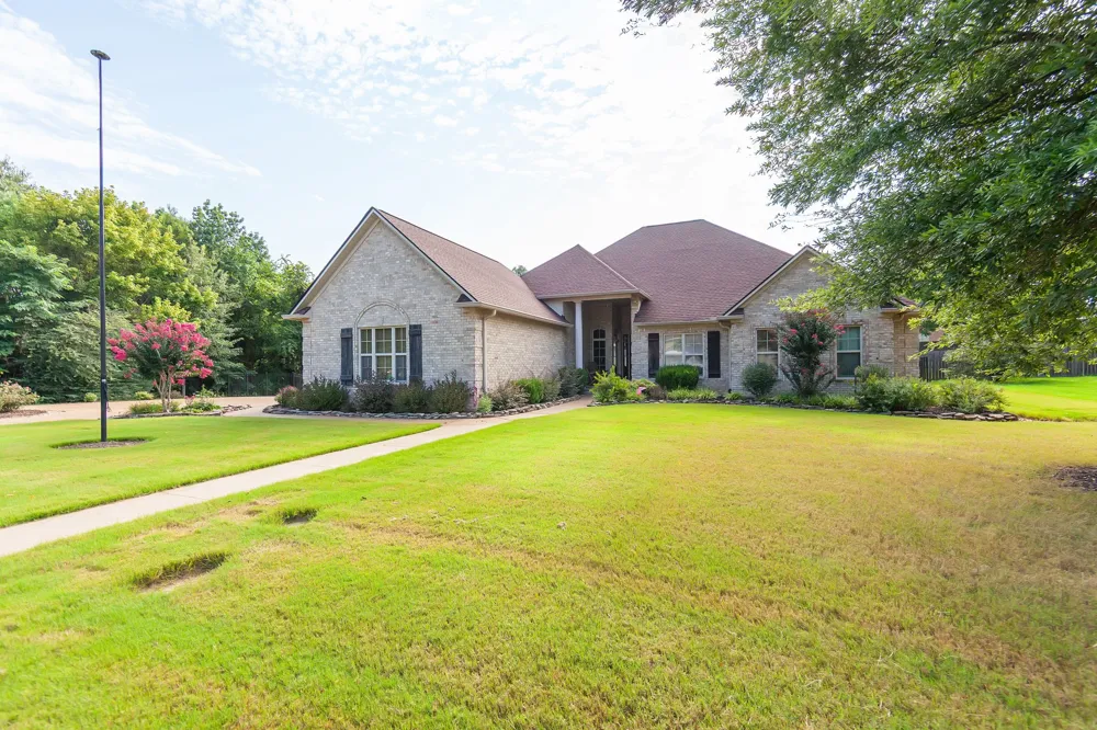 88 Epperson Dr Jackson, TN 38305