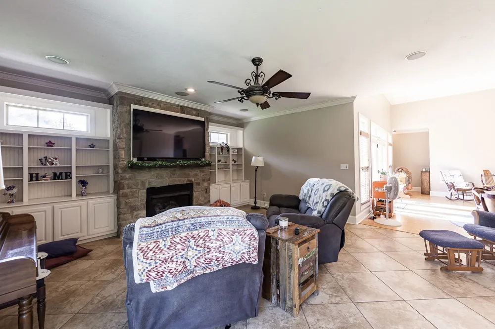 88 Epperson Dr Jackson, TN 38305