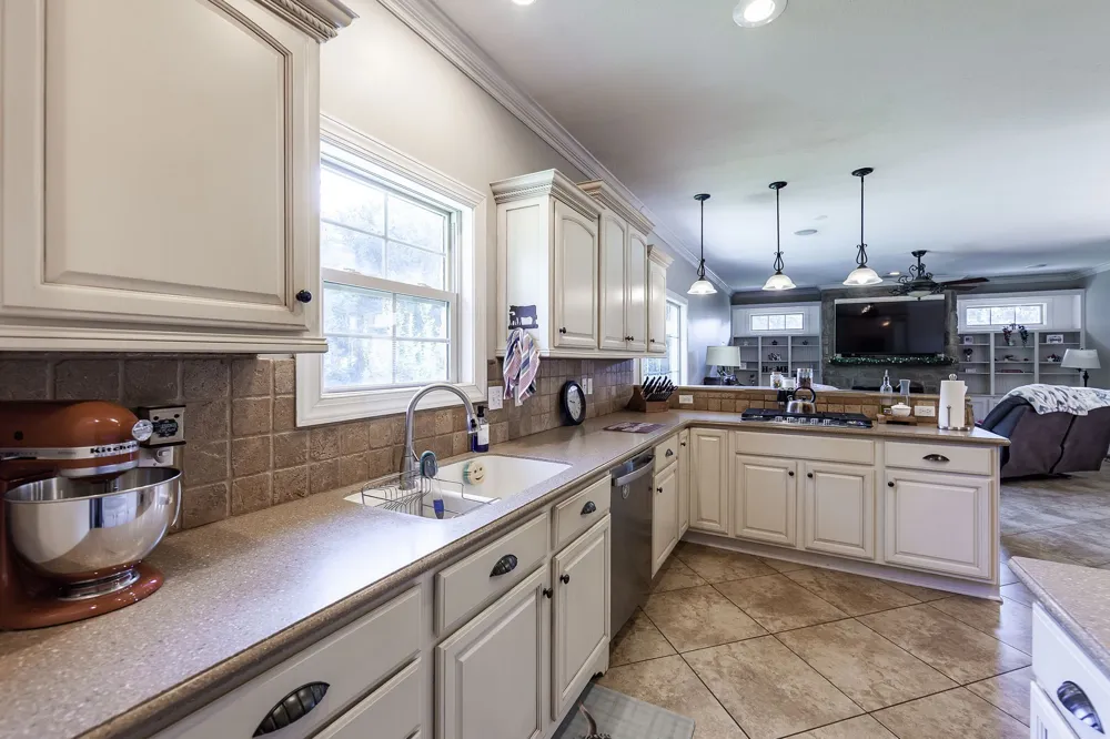 88 Epperson Dr Jackson, TN 38305