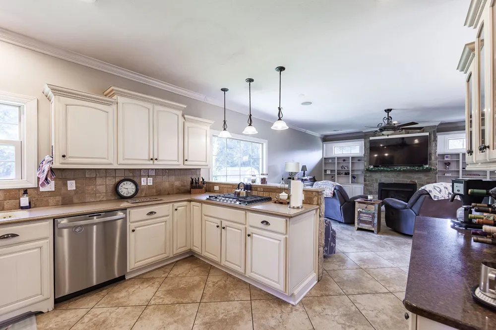 88 Epperson Dr Jackson, TN 38305