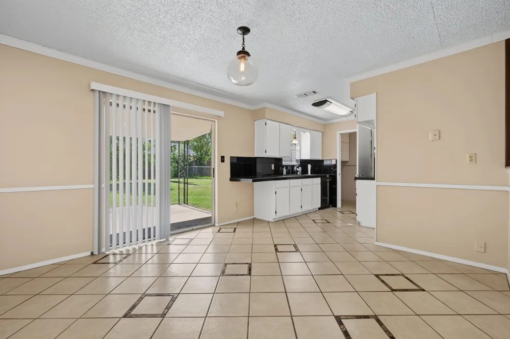 1309 East Street Graham, TX 76450