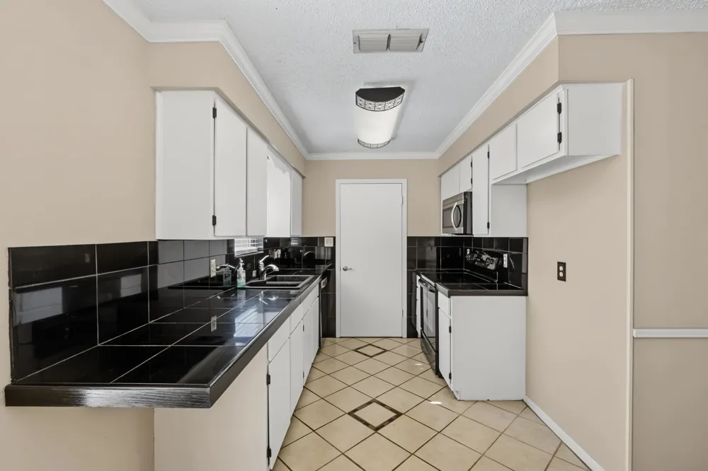 1309 East Street Graham, TX 76450