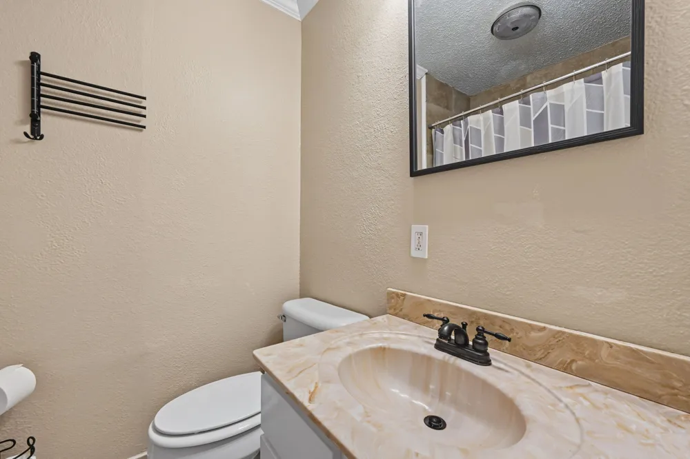 1309 East Street Graham, TX 76450
