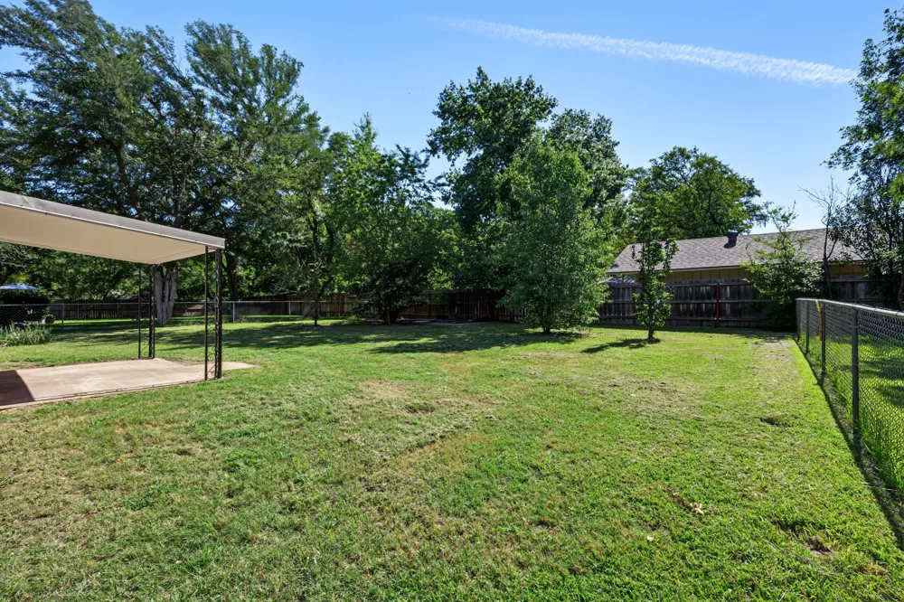 1309 East Street Graham, TX 76450