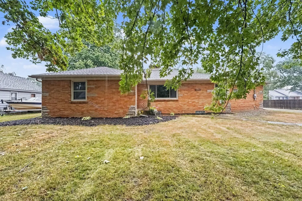 7666 Thomas Avenue Jenison, MI 49428