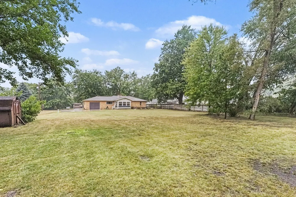 7666 Thomas Avenue Jenison, MI 49428