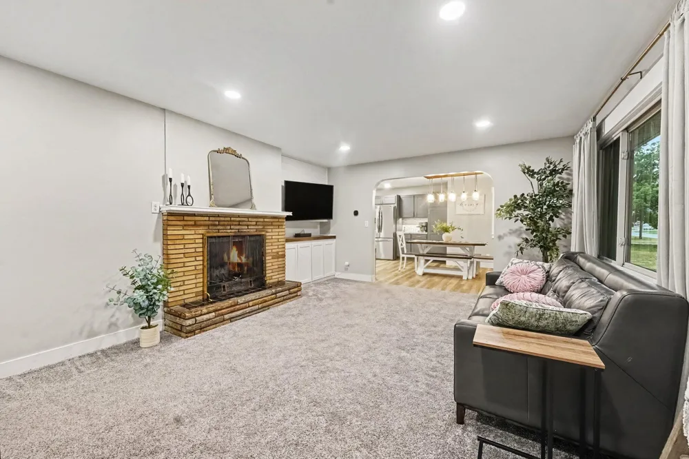 7666 Thomas Avenue Jenison, MI 49428