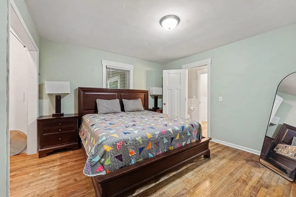 7666 Thomas Avenue Jenison, MI 49428