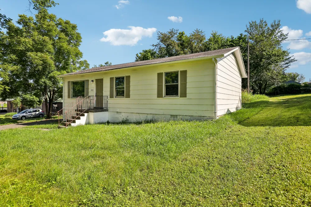 510 W Adams St Woodbury, TN 37190
