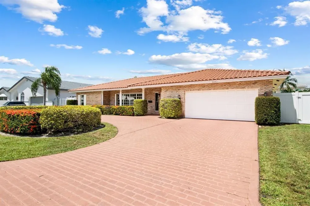 4041 NE 27TH TERRACE Lighthouse Point, FL 33064