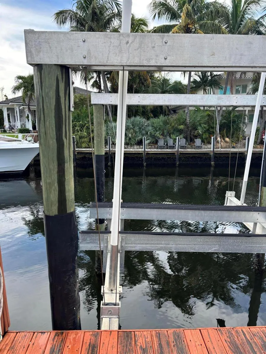 4041 NE 27TH TERRACE Lighthouse Point, FL 33064