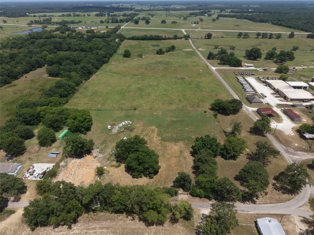 1195 RS COUNTY ROAD 1301 ROAD Emory, TX 75440