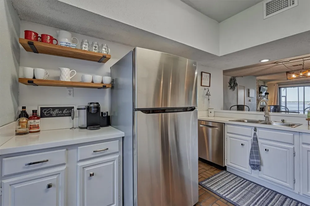 1428 Bowsprit Point Willis, TX 77318