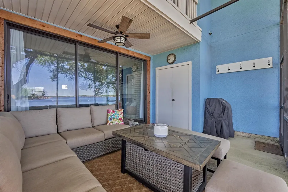 1428 Bowsprit Point Willis, TX 77318
