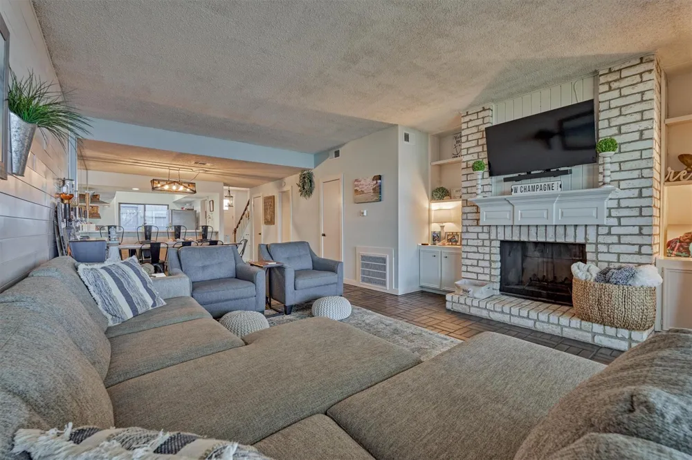 1428 Bowsprit Point Willis, TX 77318