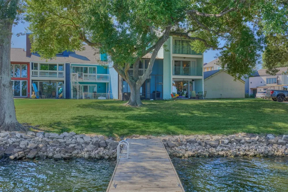 1428 Bowsprit Point Willis, TX 77318