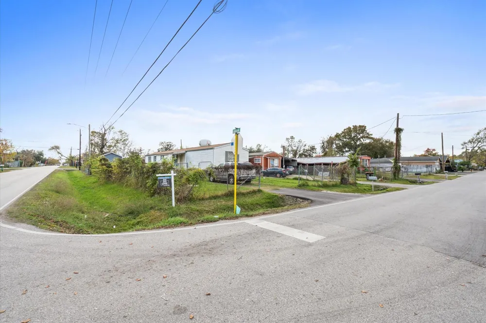 14224 Longview Street Houston, TX 77015