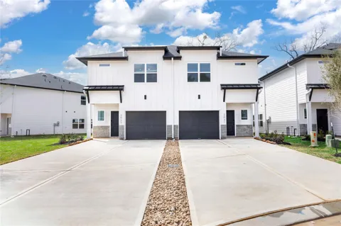 1993 Longmire Villas Court