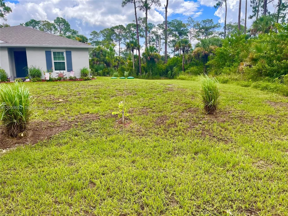 5009 N Rosebud Cir La Belle, FL 33935