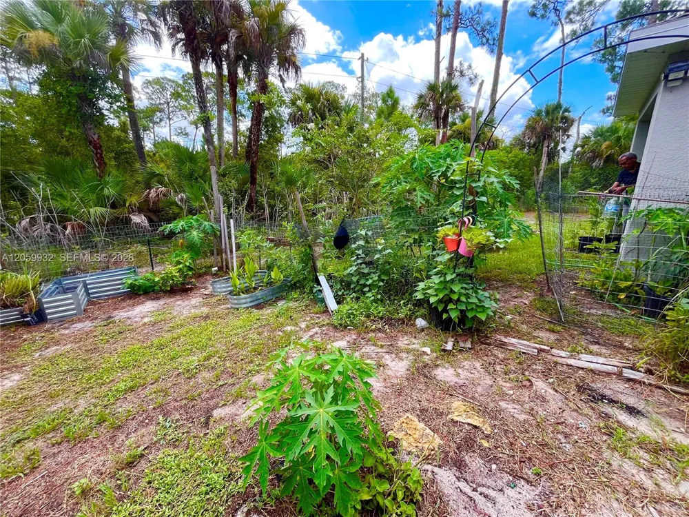 5009 N Rosebud Cir La Belle, FL 33935